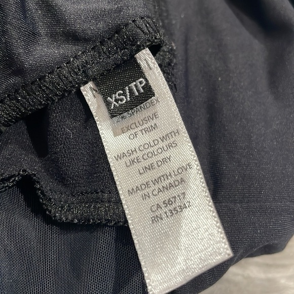 MICHI Crop Top Black Linear Pullover Mesh Panels Piping Bodice - Picture 11 of 11